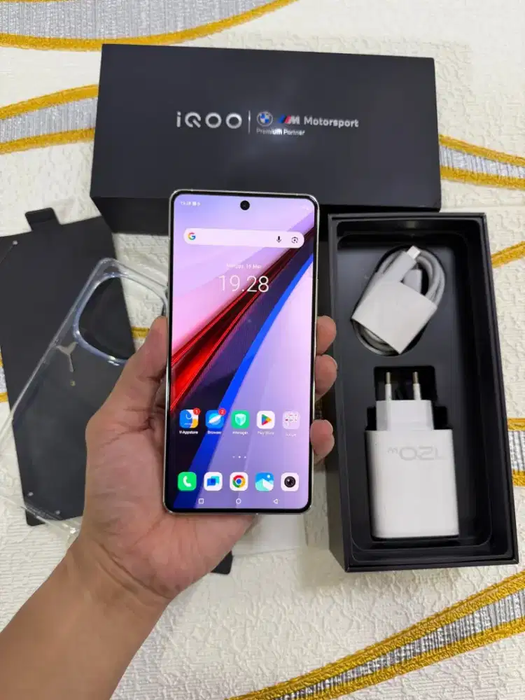 Gaming Phone iQOO 12 Legend BMW Edition 16/512GB 5G Fullset