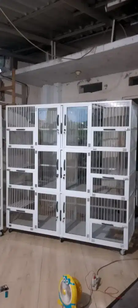 kandang kucing alumunium mewah