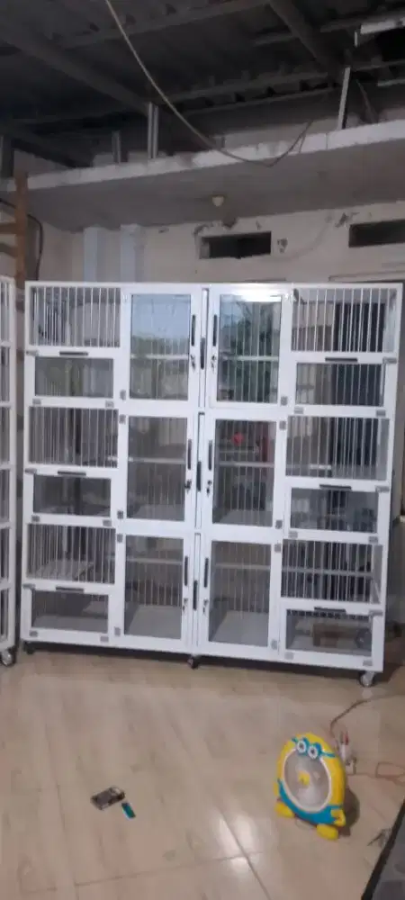 kandang kucing alumunium mewah