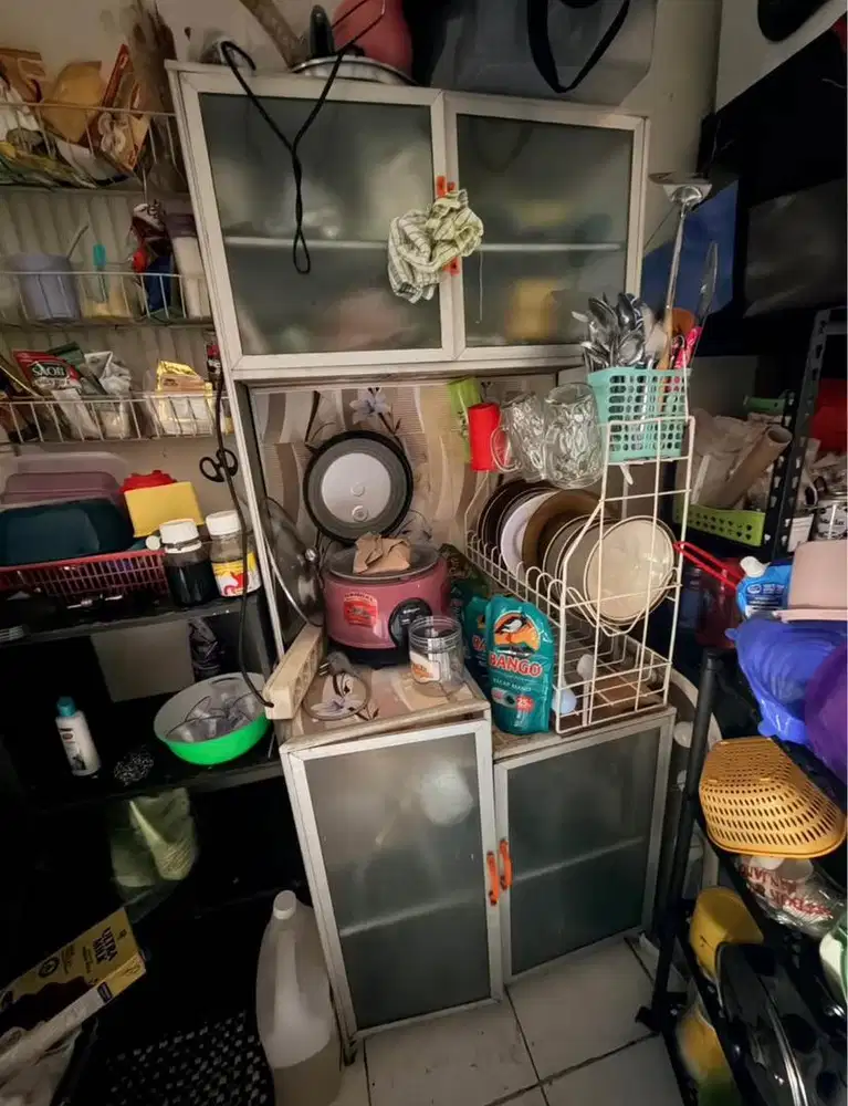 Lemari rak piring murah