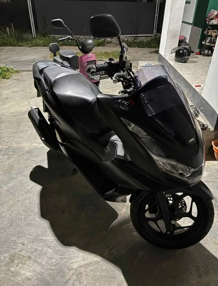 pcx 2022 hitam mulus hanyut