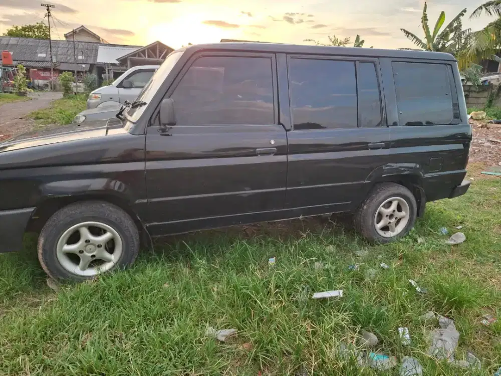 Toyota kijang long 1992
