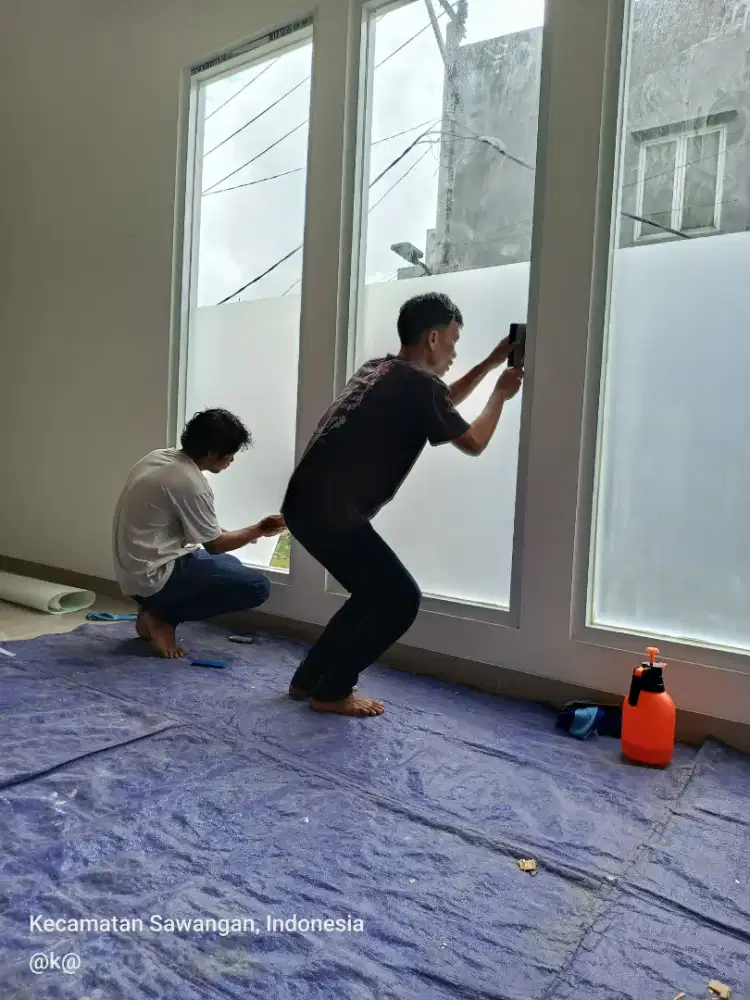 Jasa pasang sticker dan walpapper