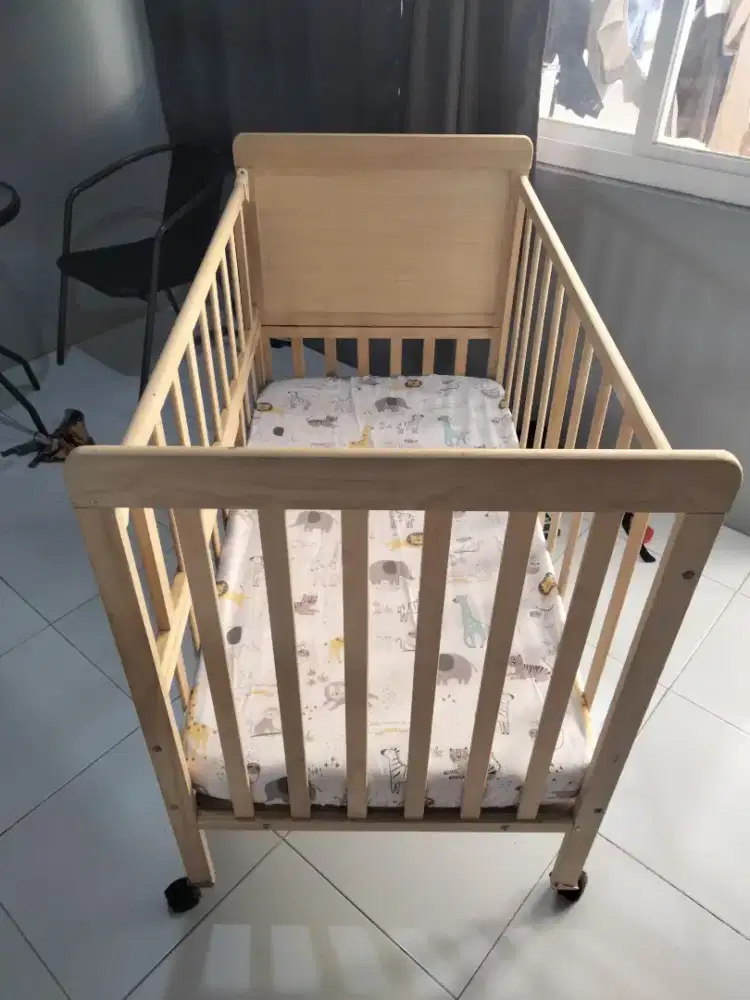 RANJANG BAYI BERBAHAN KAYU IMPORT FINLAND + KASUR COTTON MICROFIBER