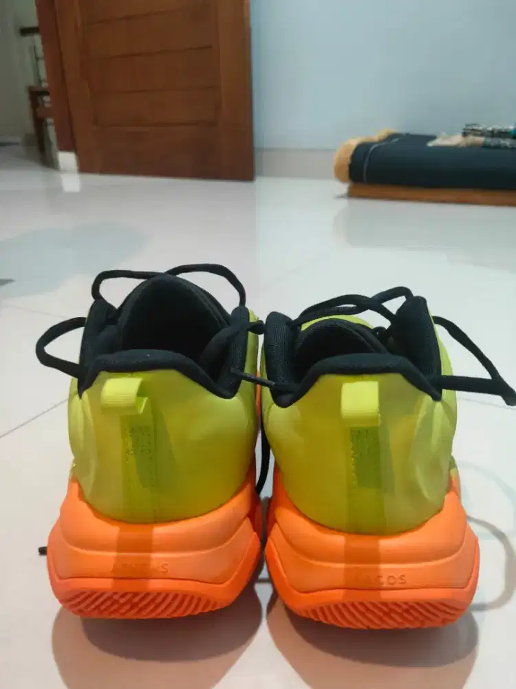 sepatu basket nike giannis imo 4