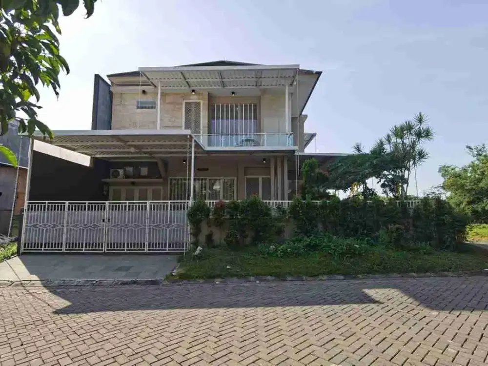 Rumah Eastwood Citraland Surabaya barat