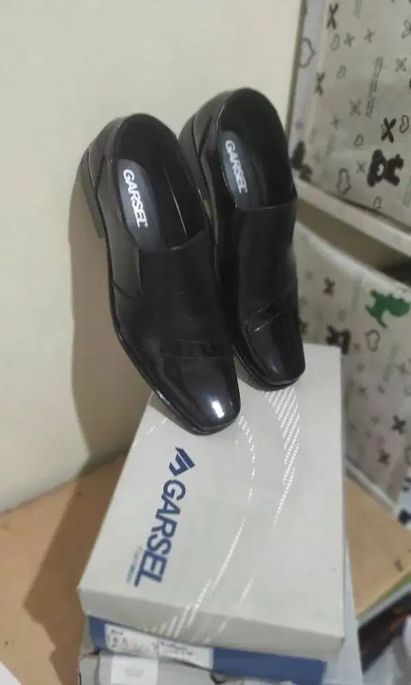 Pantofel Garsel - GFA 0007 Hitam