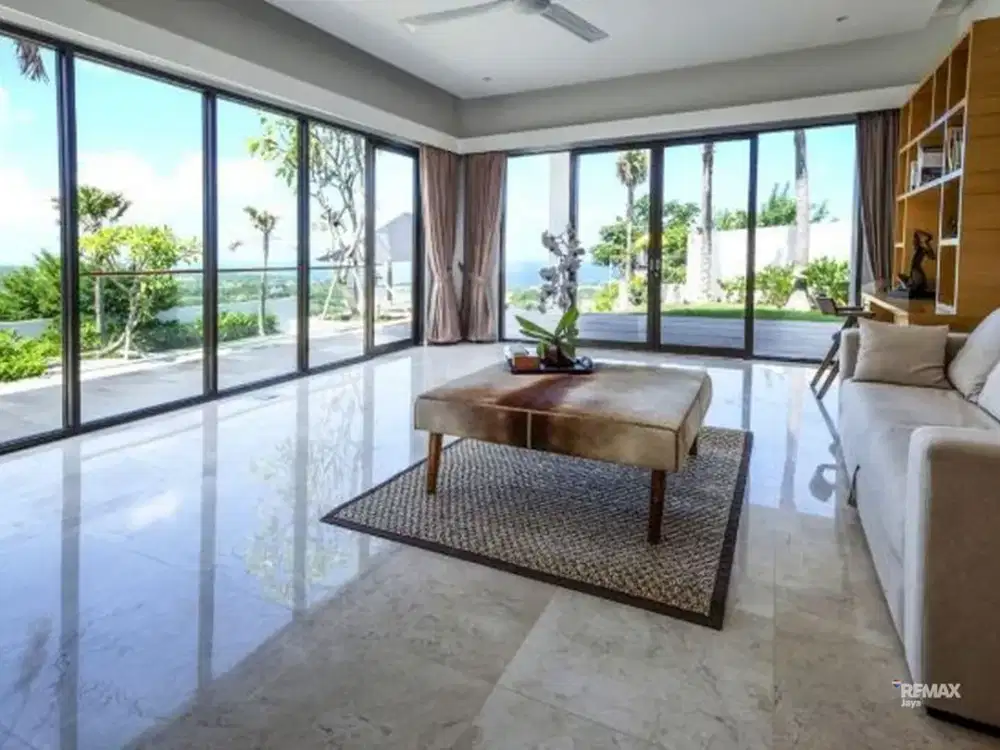 Villa dijual luxury di Ungasan dengan ocean view langsung.