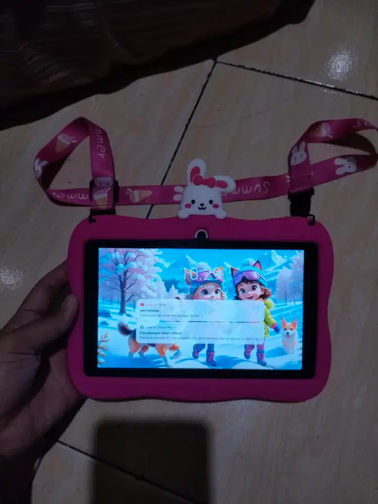 Tab anak warna pink