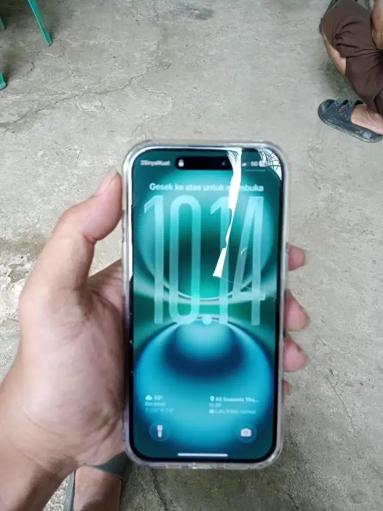 iPhone 16 128gb iBox