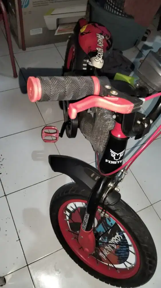 Sepeda anak UK sedang