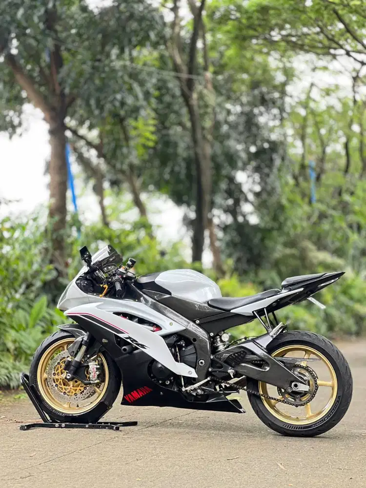 YAMAHA YZF R6 2014 PUTIH KM RENDAH PAJAK ON GAS BRUTAL
