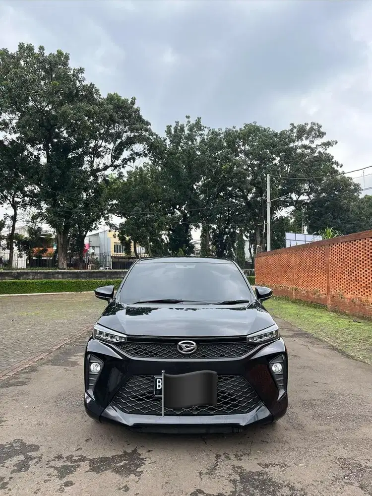 Xenia R MT 2022 Istimewa