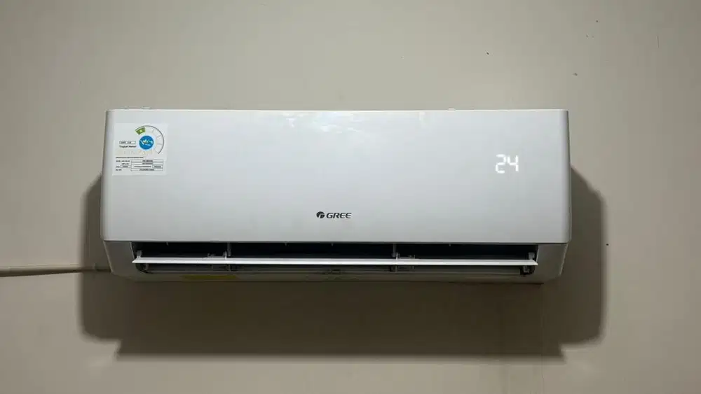 AC Gree standard 1 PK, Freon R32, Kondisi Terawat dan Bergaransi
