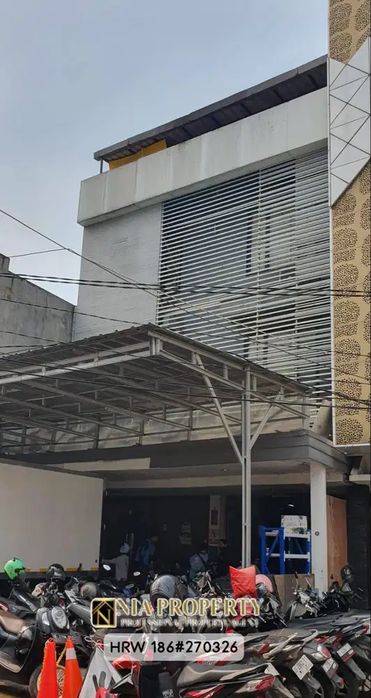 DIJUAL / SEWA : 2 RUKO  (GANDENG) 3,5 LANTAI DI JL. TRANSYOGI CIBUBUR