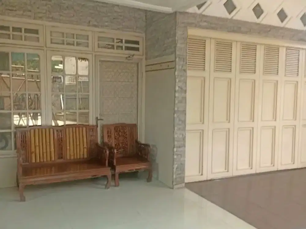 Dijual Rumah + Tempat Usaha Full Furnished Siap Huni Lokasi di Gandasari Soreang Bandung