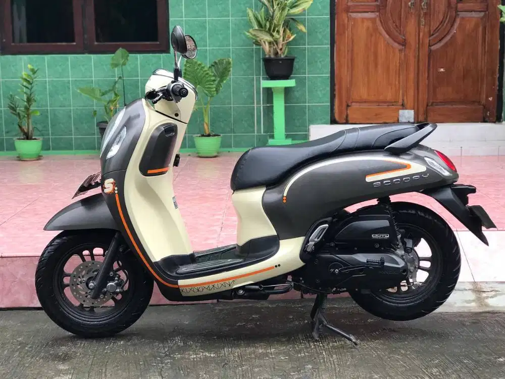 SCOOPY NEW 2023 ISS Surat Lengkap Mulus Istimewa
