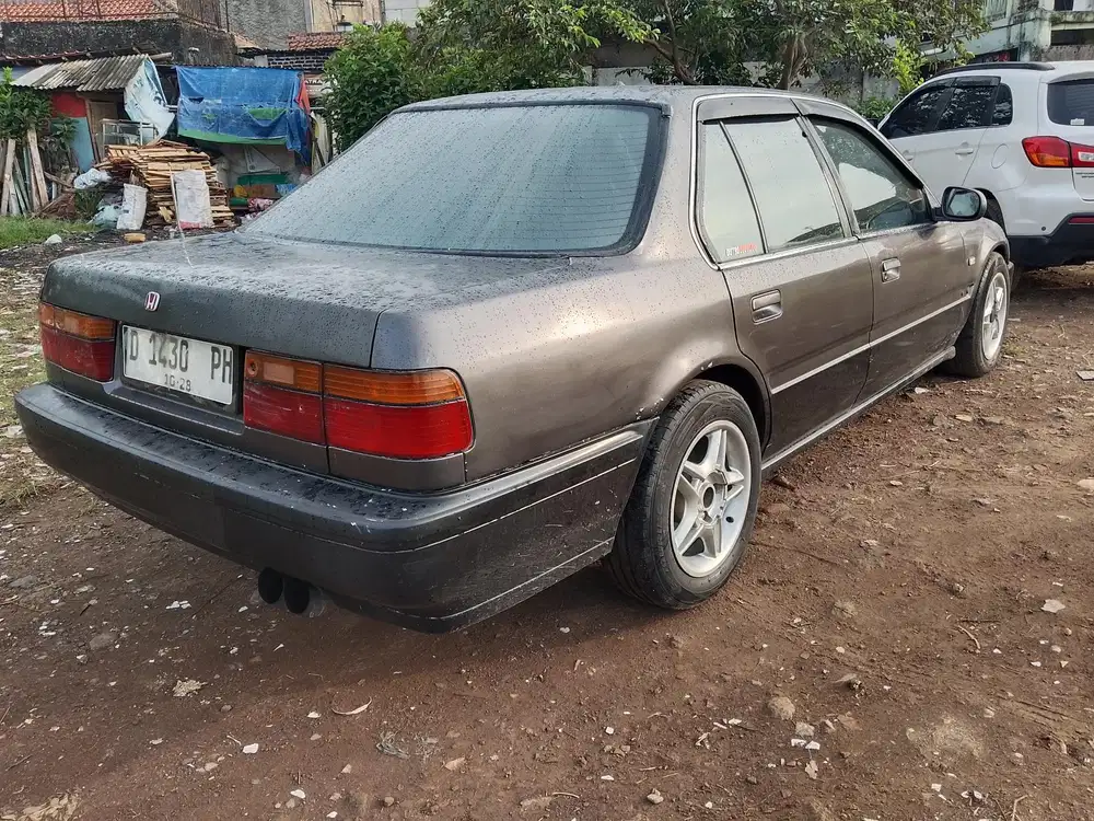 Honda Accord 1990 Bensin