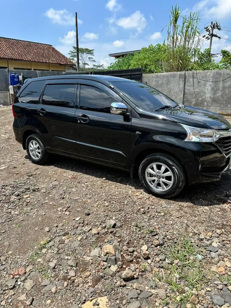 Toyota avanza 1.3 G 2016