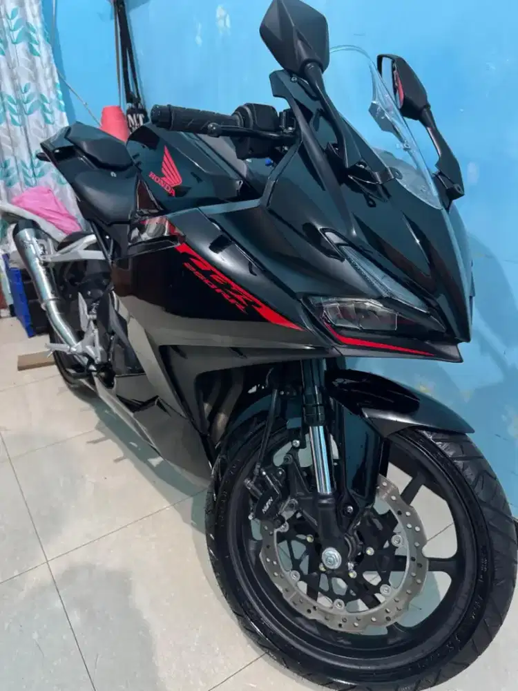 CBR 250RR LIKE NEW!! KM CUMA 618!!