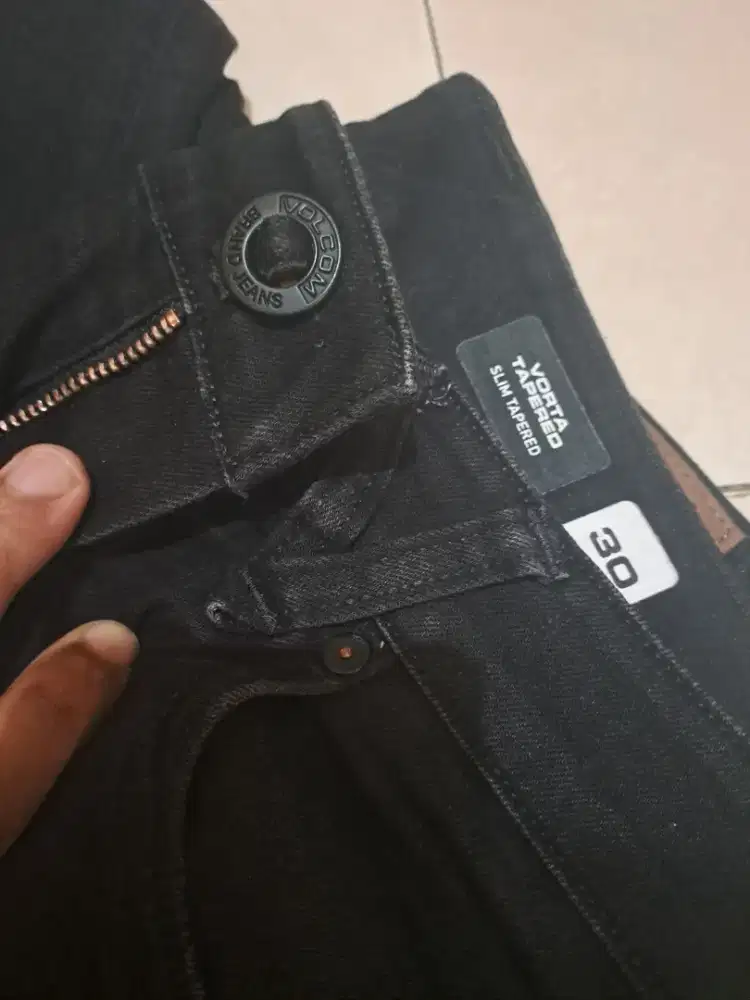 Celana volcom (vorta)