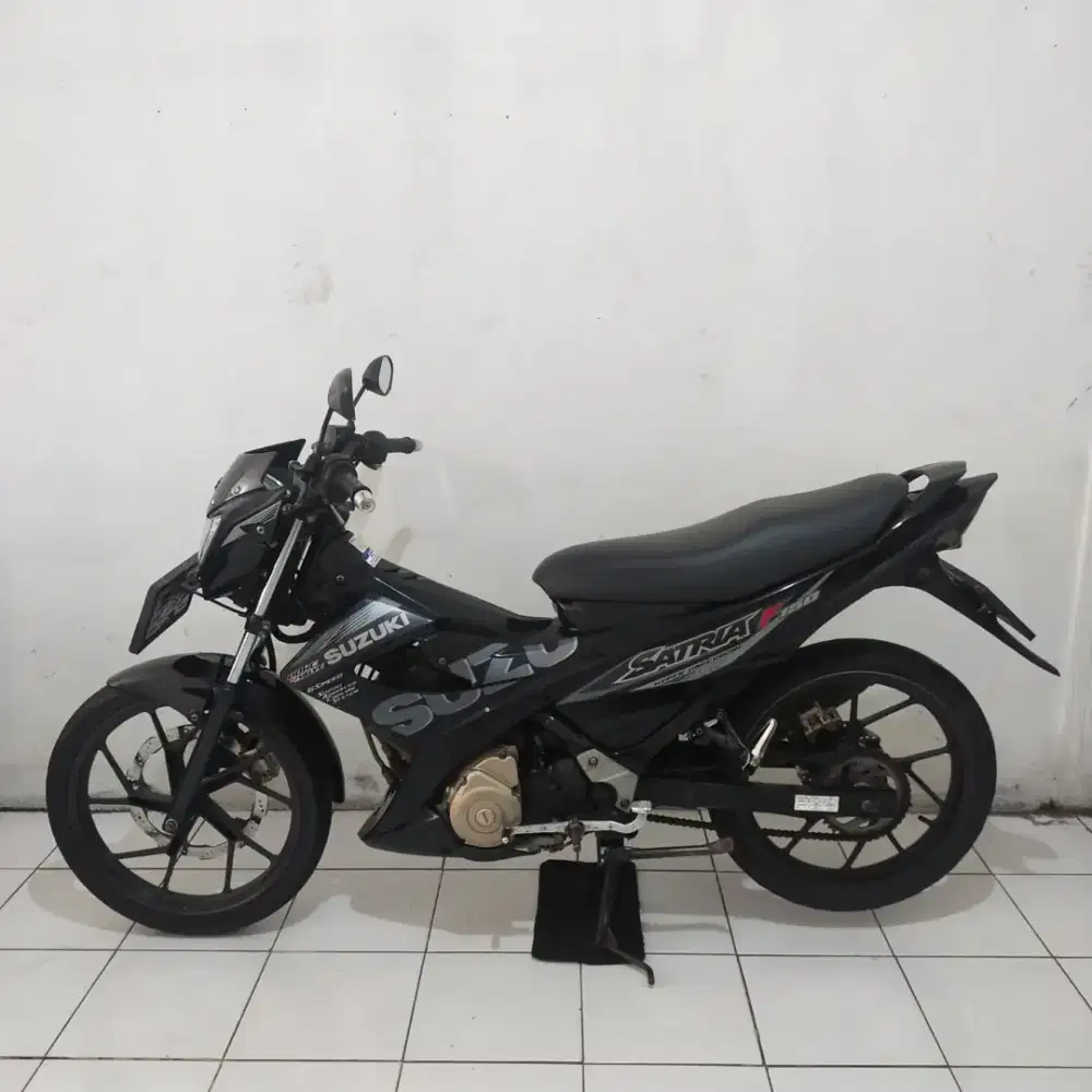 Suzuki Satria Fu 2015 Bagus lengkap