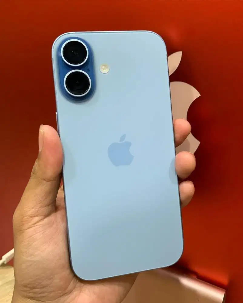 iPhone 16 256GB Garansi Resmi iBox November 2026 Blue Battery 100%