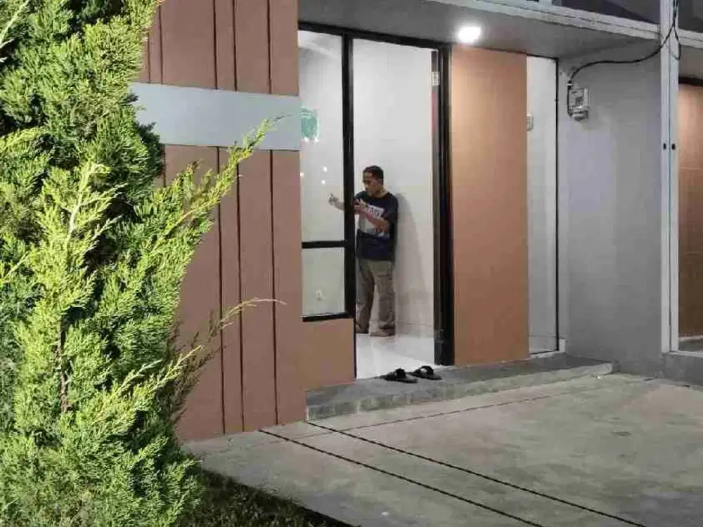 Rjmah komersil angsuran flat di dekat jakarta