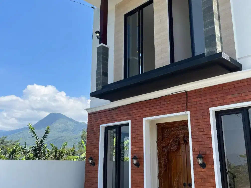Dijual Rumah Villa Modern 2 Lantai + rooftop dekat alun alun, Kota Batu Malang