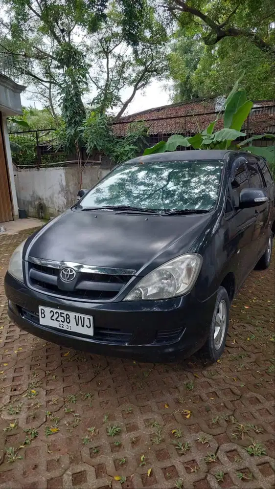 Toyota Innova 2005 (E)