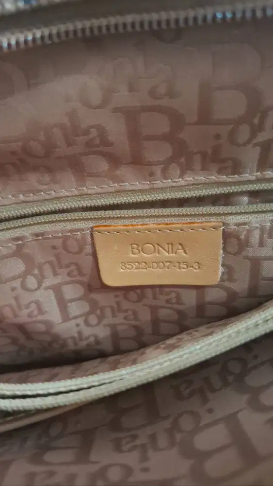 Tas Bonia- monogram sudah dengan dompet