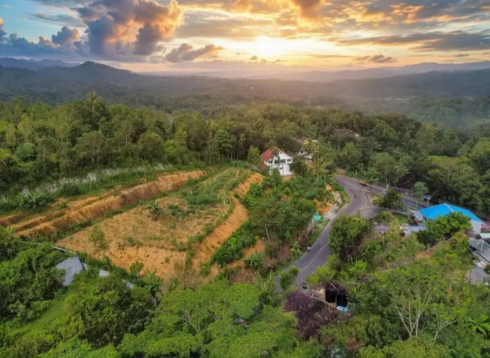 Tanah Villa Resto Hotel Panorama Cantik Patuk Gunung Kidul