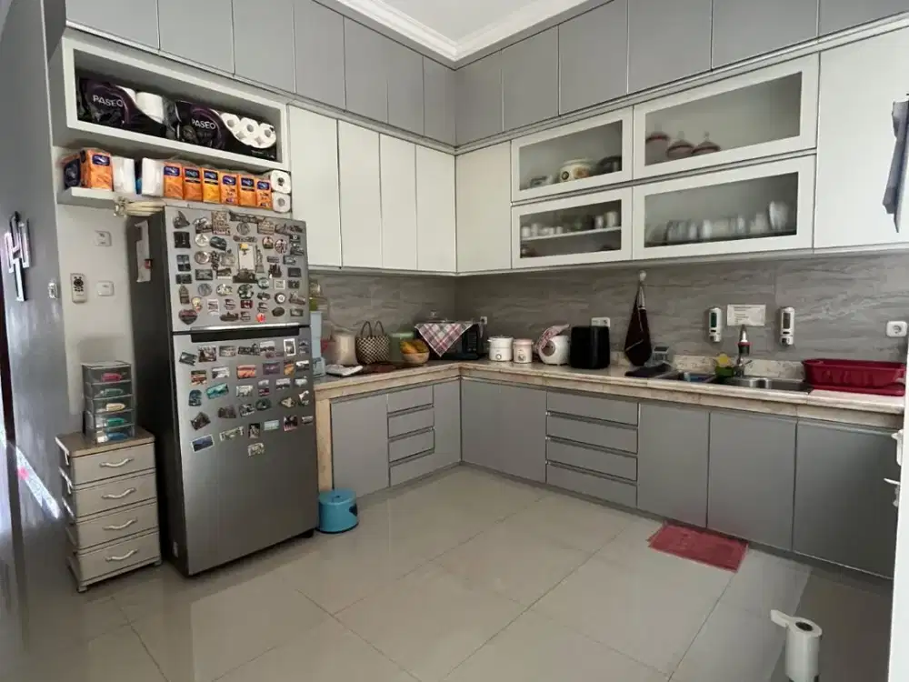 DIJUAL RUMAH SEMIFURNISH LOAKSI GADING PANDAWA KELAPA GADING