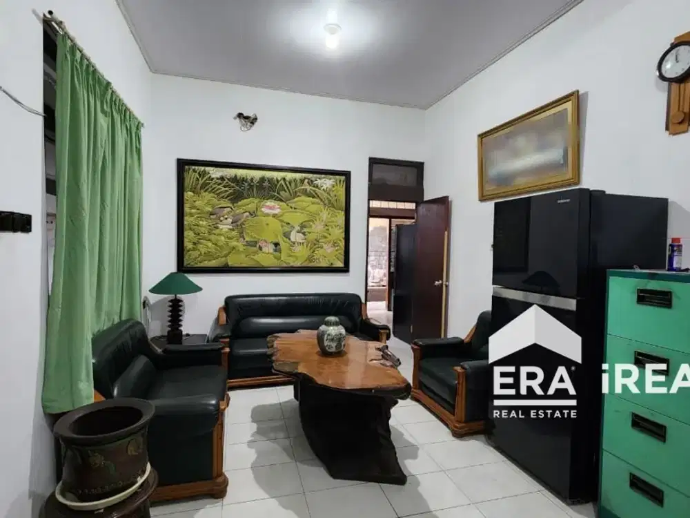 RUMAH DAN RUANG USAHA DIJUAL DI SOLO DEKAT KAMPUS UNIBA