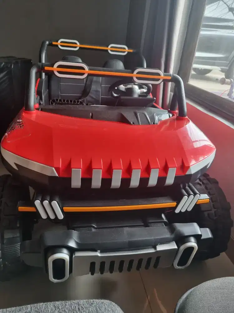 Mobil Aki Anak Pasific Kyrakids Hummer PJ8611