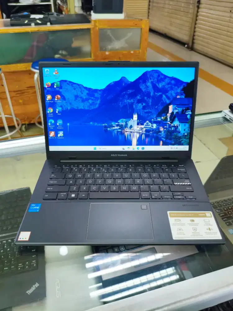Laptop Asus vivobook Core i3 N305 8/512