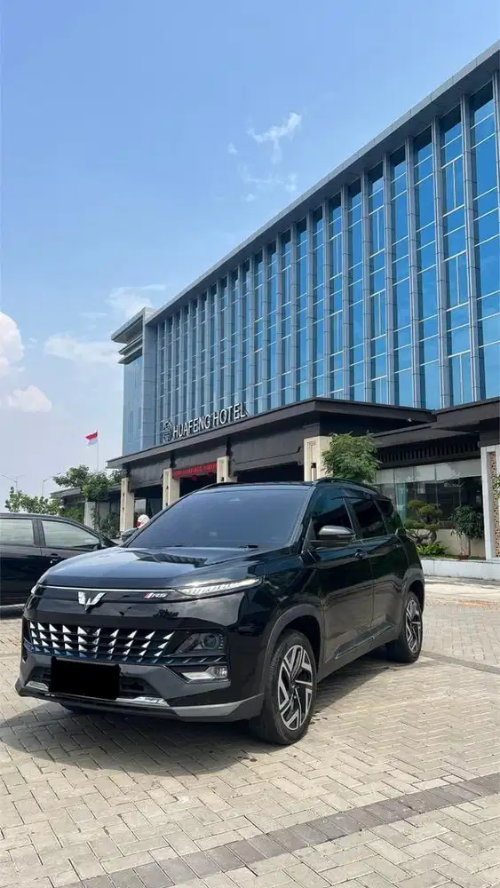 Wuling Almaz Hybrid Pemakaian Pribadi
