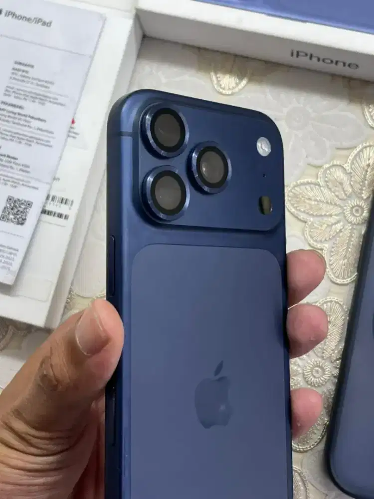 Iphone 17 pro 256gb ibox like new