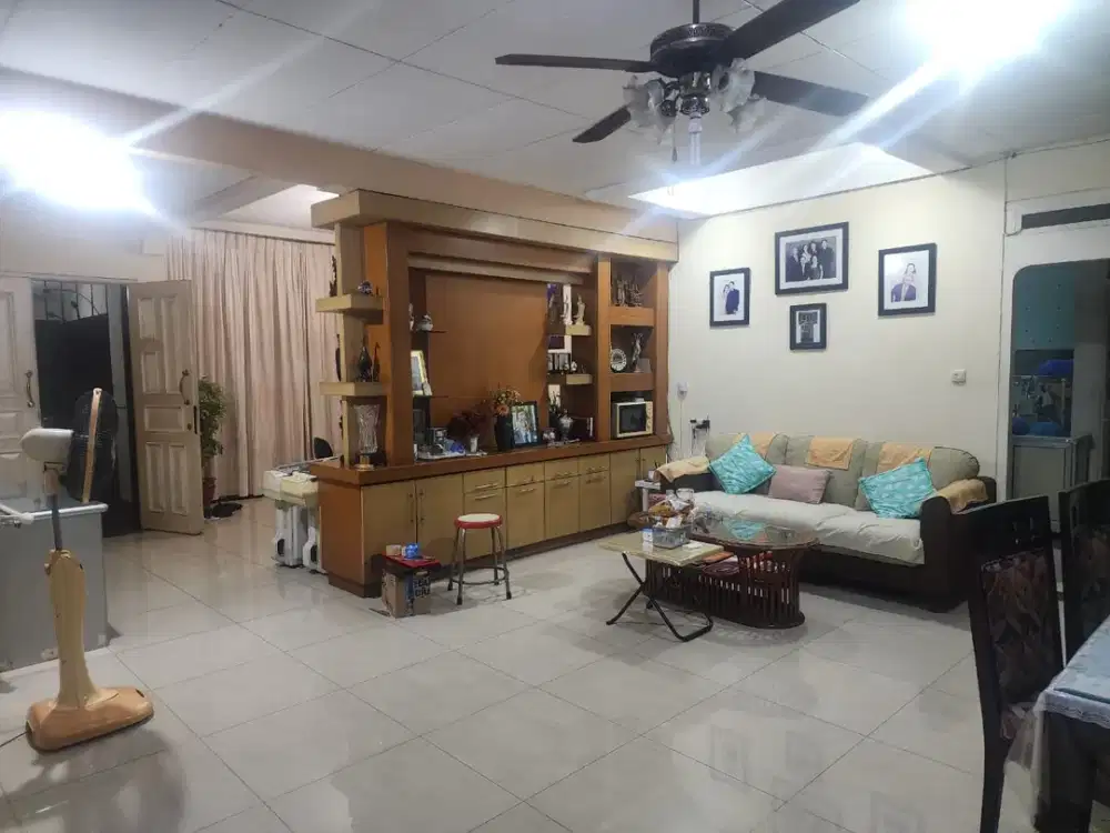 DIJUAL CEPAT RUMAH LUAS 300m DI PULO MAS BARAT JAKARTA TIMUR