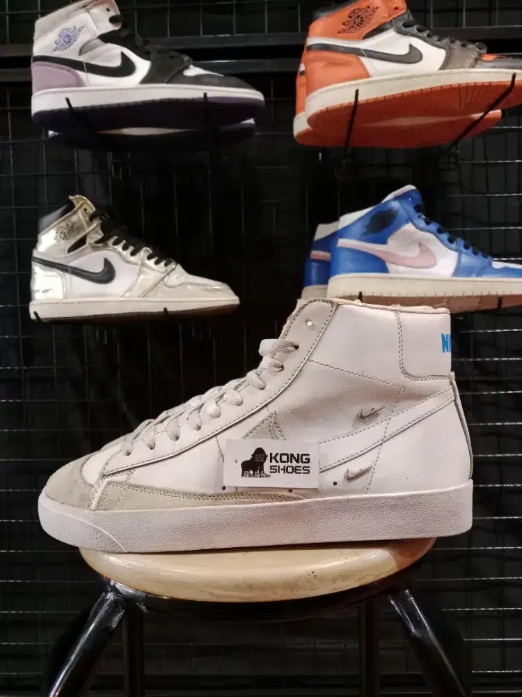 SEPATU BLAZR MID 77 WHITE