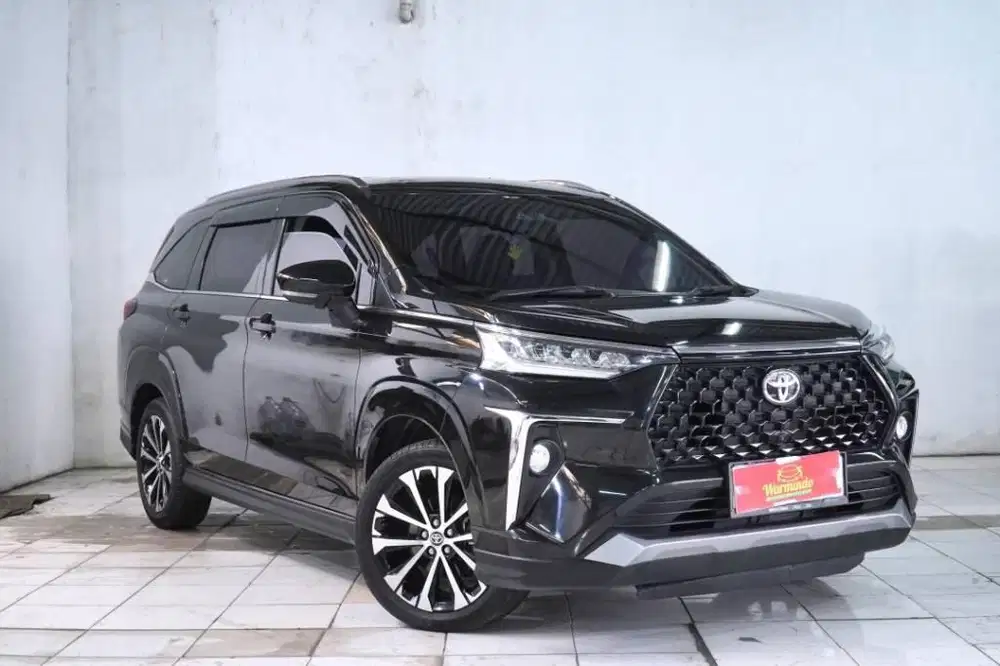 Toyota Veloz Q TSS CVT Matic tahun 2022 AT DP minim Avanza low KM