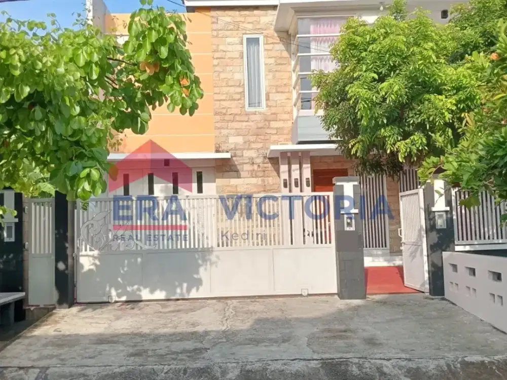 Rumah Full Furnished 2 Lantai Dilengkapi Taman & Gazebo di Perbon Tuban Dekat Pusat Kota, Hotel, Fasilitas Kesehatan