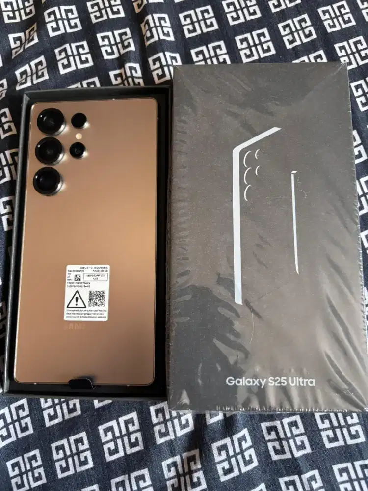 SAMSUNG S25 ULTRA 256 LIKE NEW