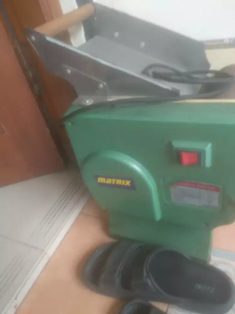 Jual beli barang bekas