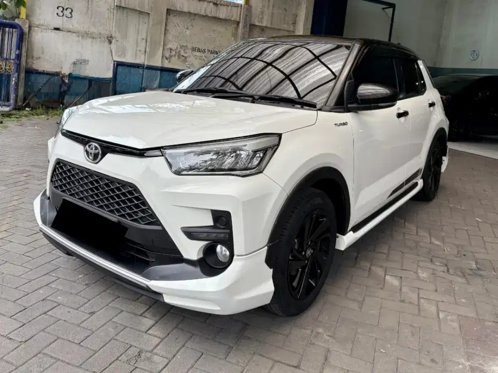 Toyota raize gr tss 2021 matic two tone