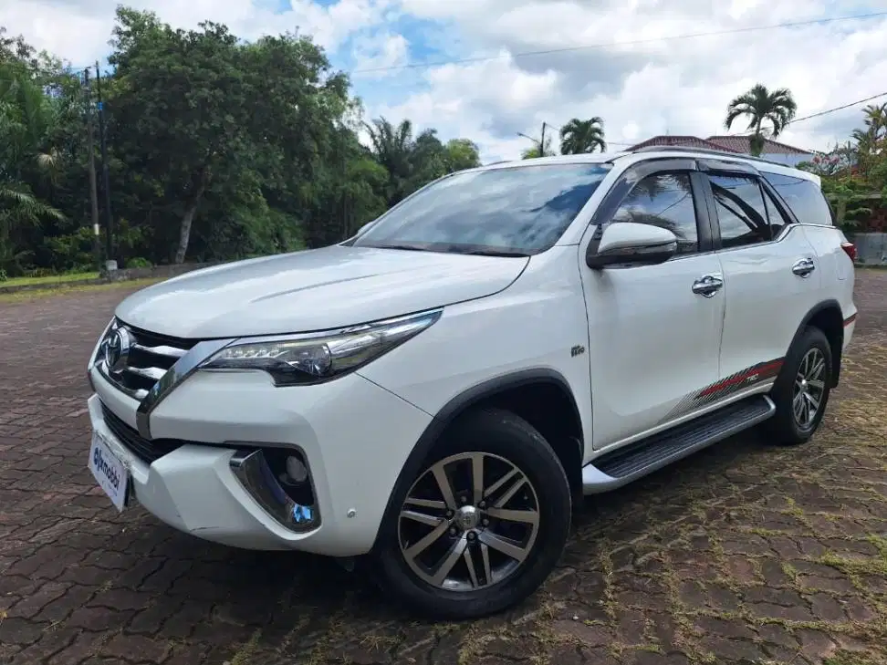 Low KM Toyota Fortuner 2.7 4x2 SRZ Bensin-AT 2016 DDRY