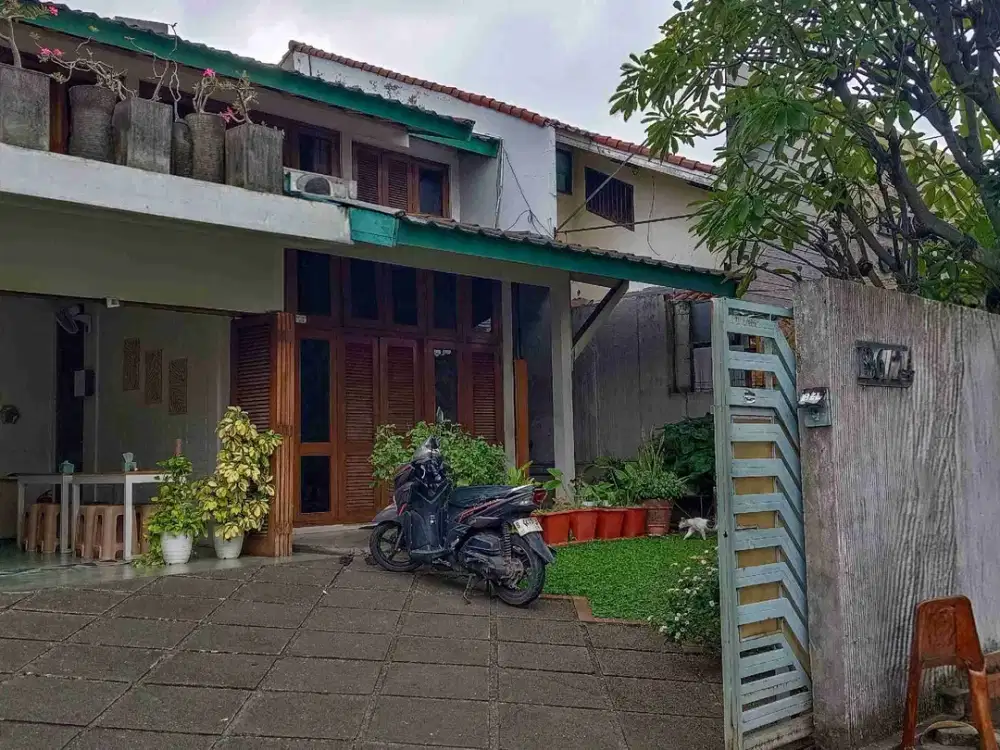 Puri Indah Rumah di Boulevard Cocok Untuk Usaha