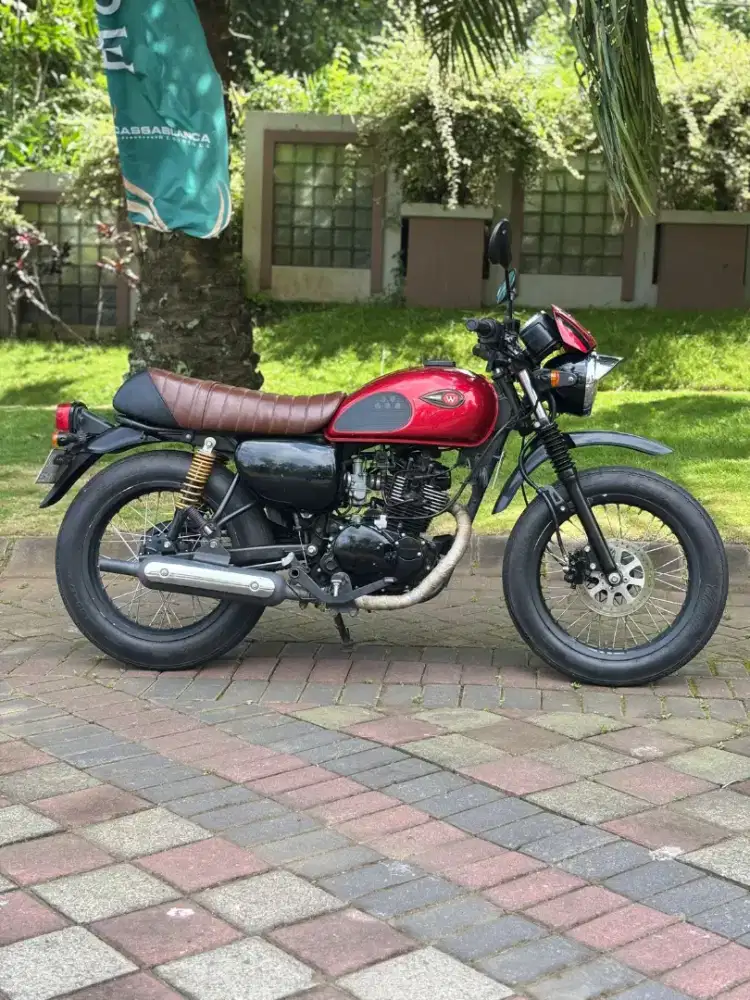 Kawasaki W175 Cafe 2019 Merah Odo 11rb Koko Motor