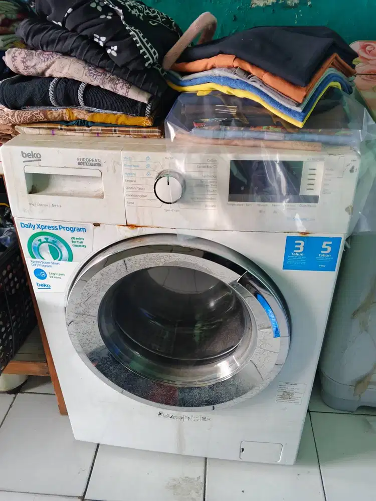 Mesin cuci laundry