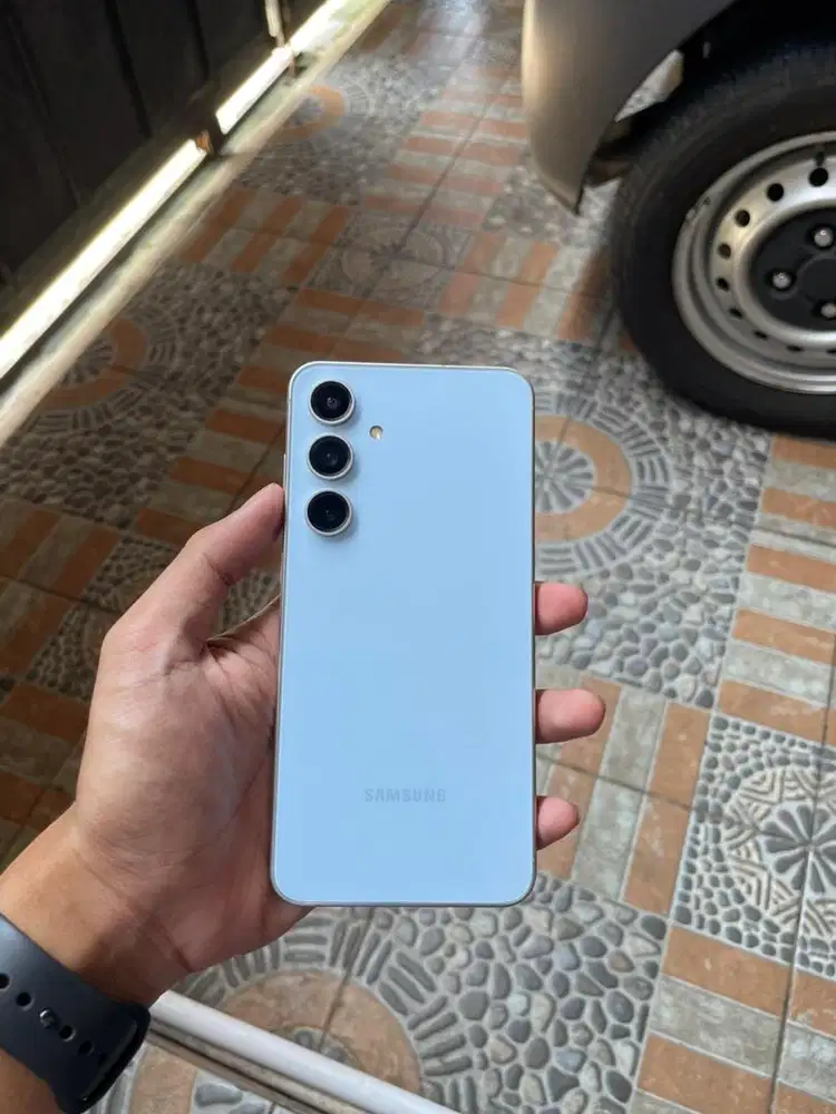 samsung s24fe 8/256Gb